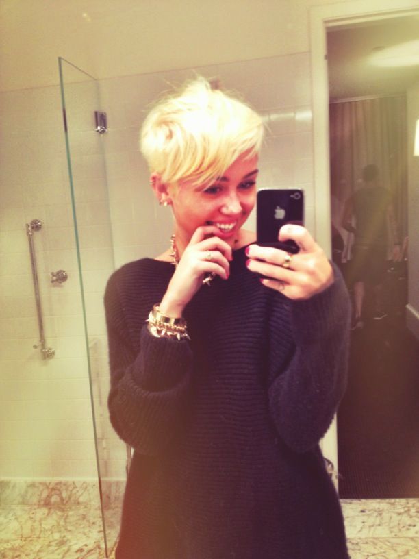 Miley cabelo cortado